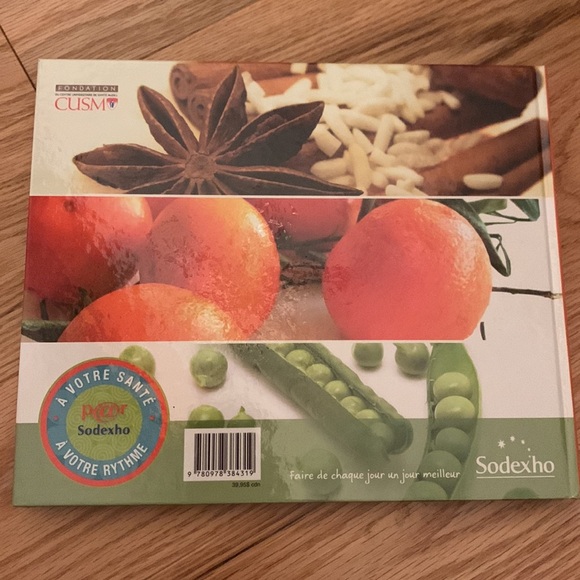 COOK BOOK - Les saveurs de Montréal  - French - Picture 2 of 9